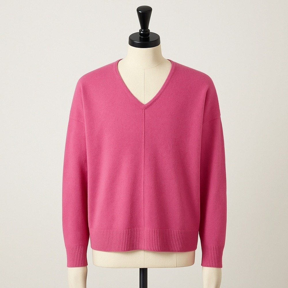 Vince Camuto Women's Medium‎ Sweater Pink V-Neck Pullover Soft Knit Normcore
